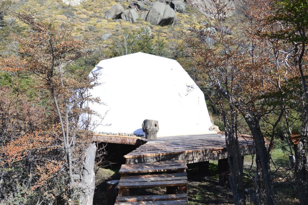Camping Rio De Las Vueltas El Chalten Bagian luar foto
